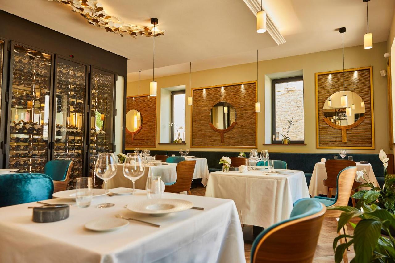 Olivier Leflaive Hotel Restaurants 皮利尼蒙特拉谢 外观 照片