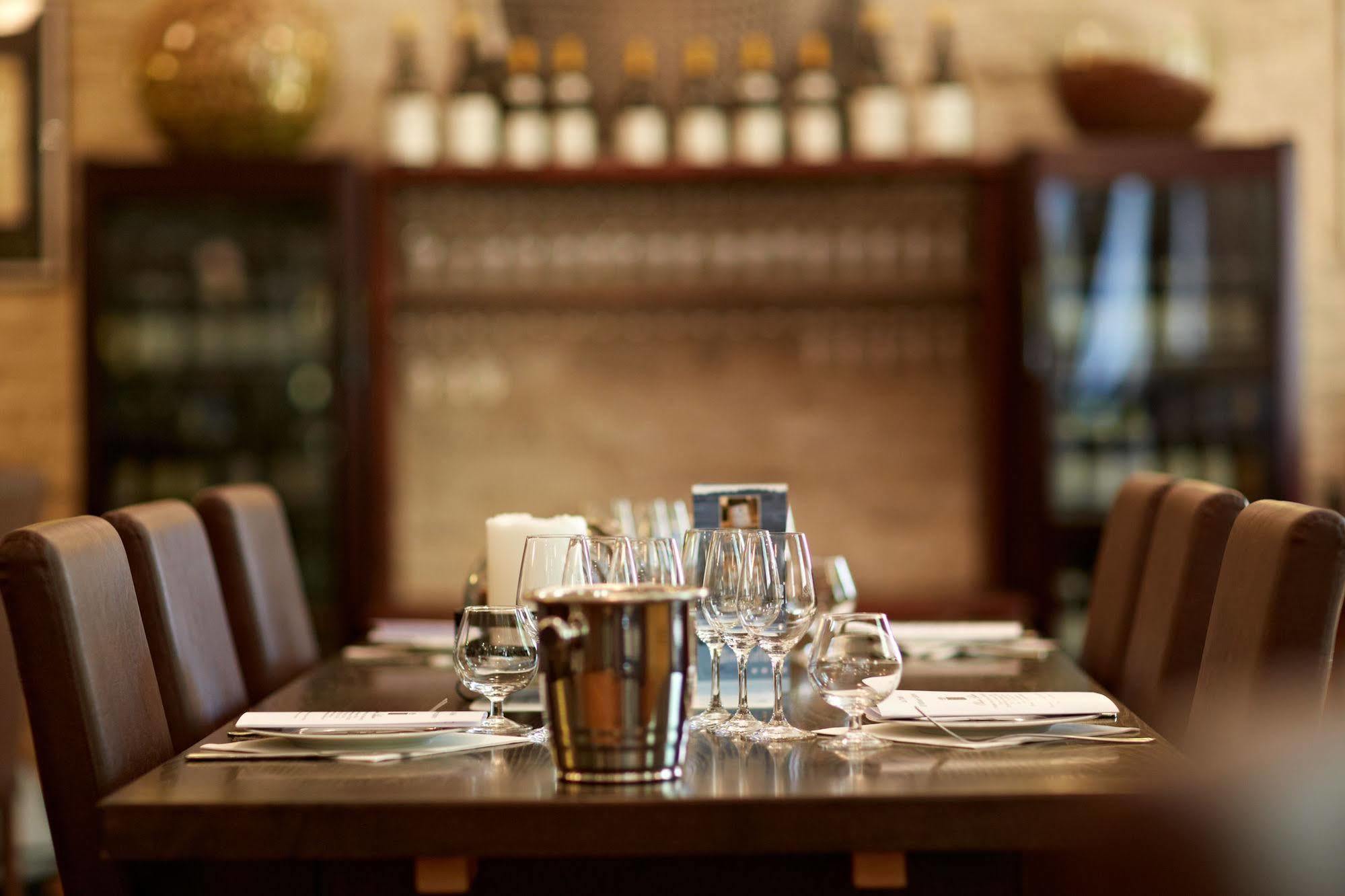 Olivier Leflaive Hotel Restaurants 皮利尼蒙特拉谢 外观 照片